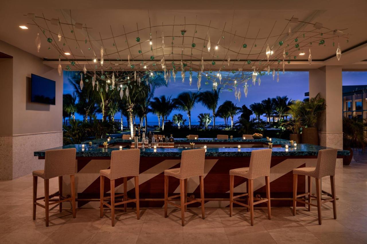 Готель The Ritz-Carlton, Turks & Caicos Грейс-Бей Екстер'єр фото