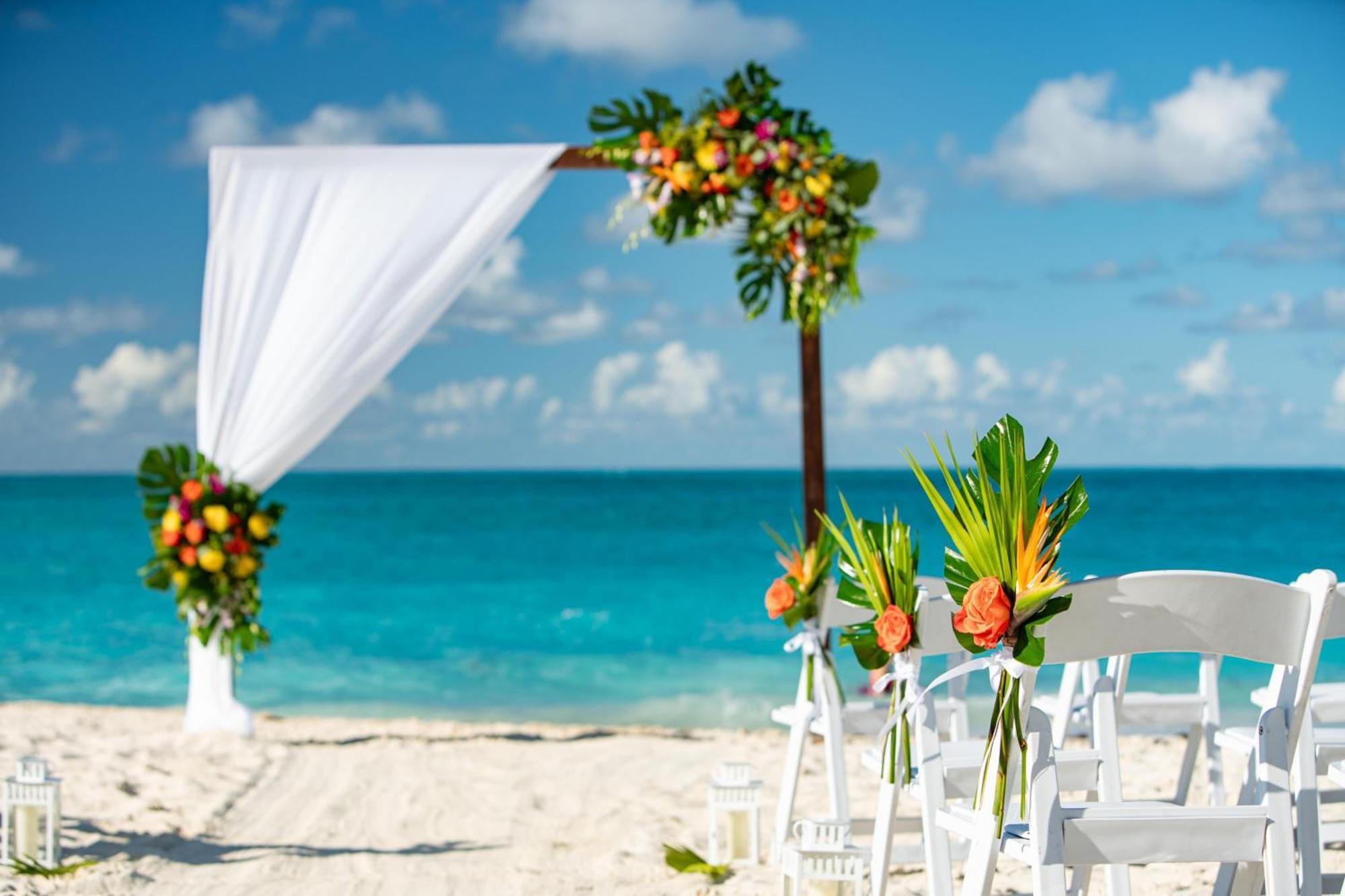 Готель The Ritz-Carlton, Turks & Caicos Грейс-Бей Екстер'єр фото