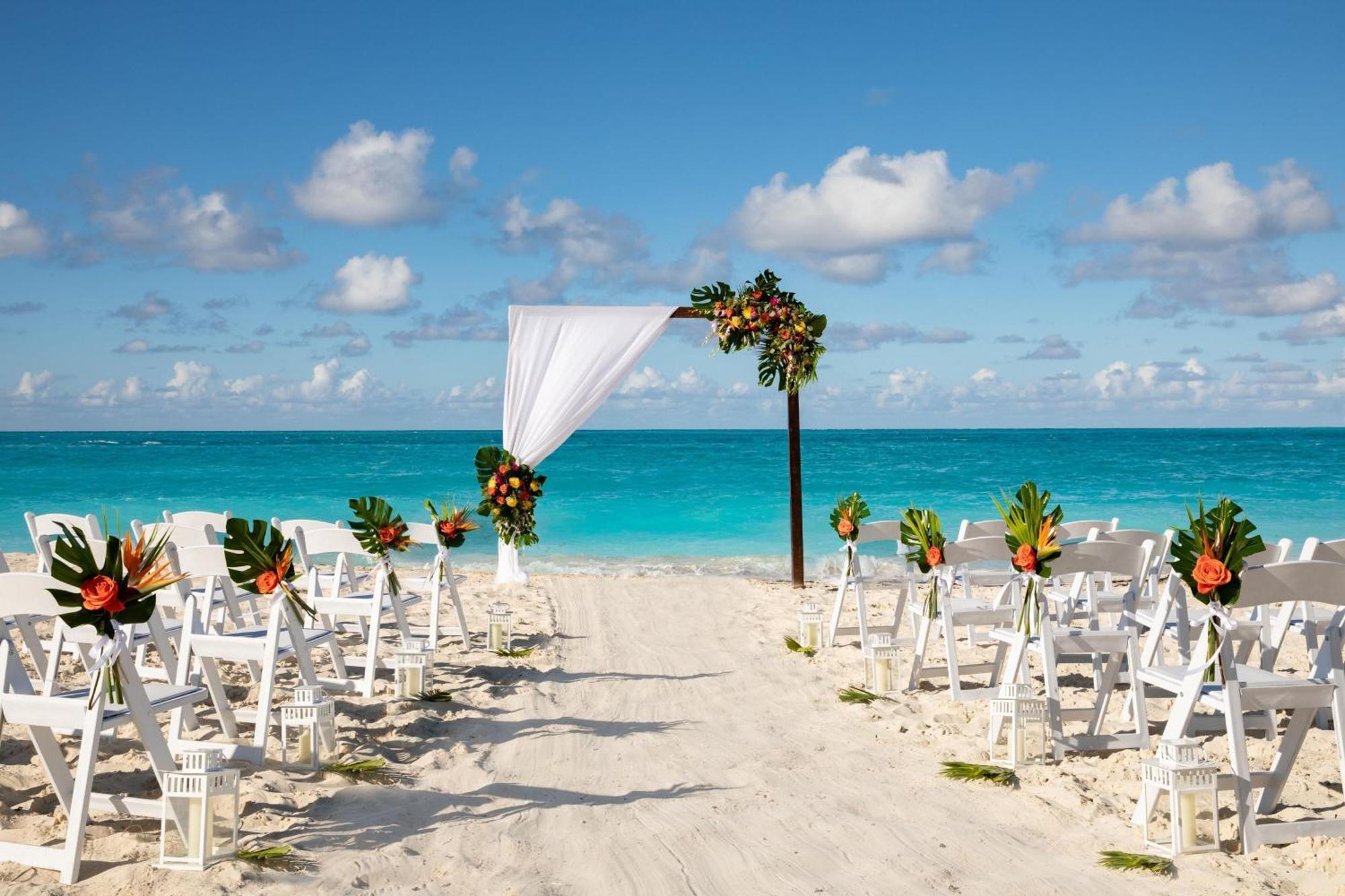 Готель The Ritz-Carlton, Turks & Caicos Грейс-Бей Екстер'єр фото