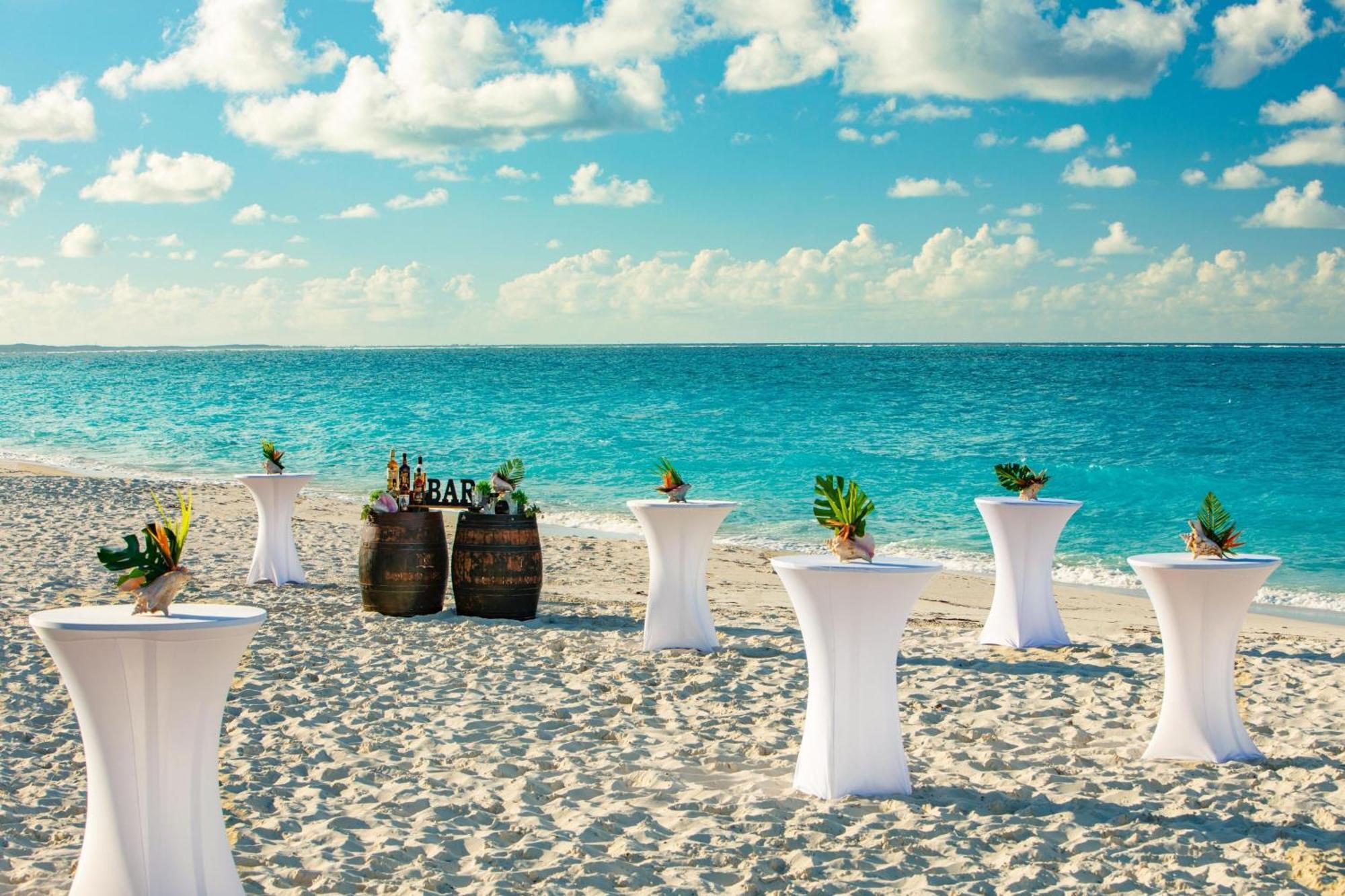 Готель The Ritz-Carlton, Turks & Caicos Грейс-Бей Екстер'єр фото