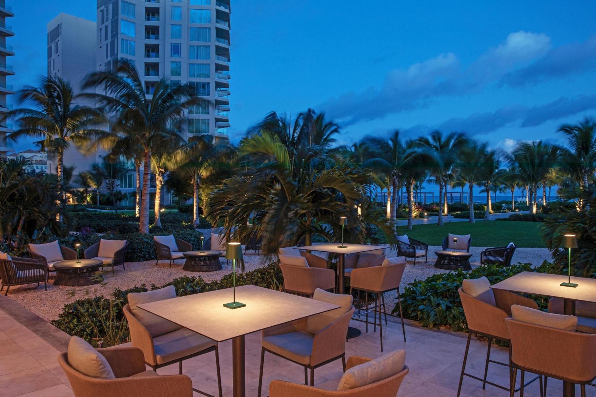 Готель The Ritz-Carlton, Turks & Caicos Грейс-Бей Екстер'єр фото