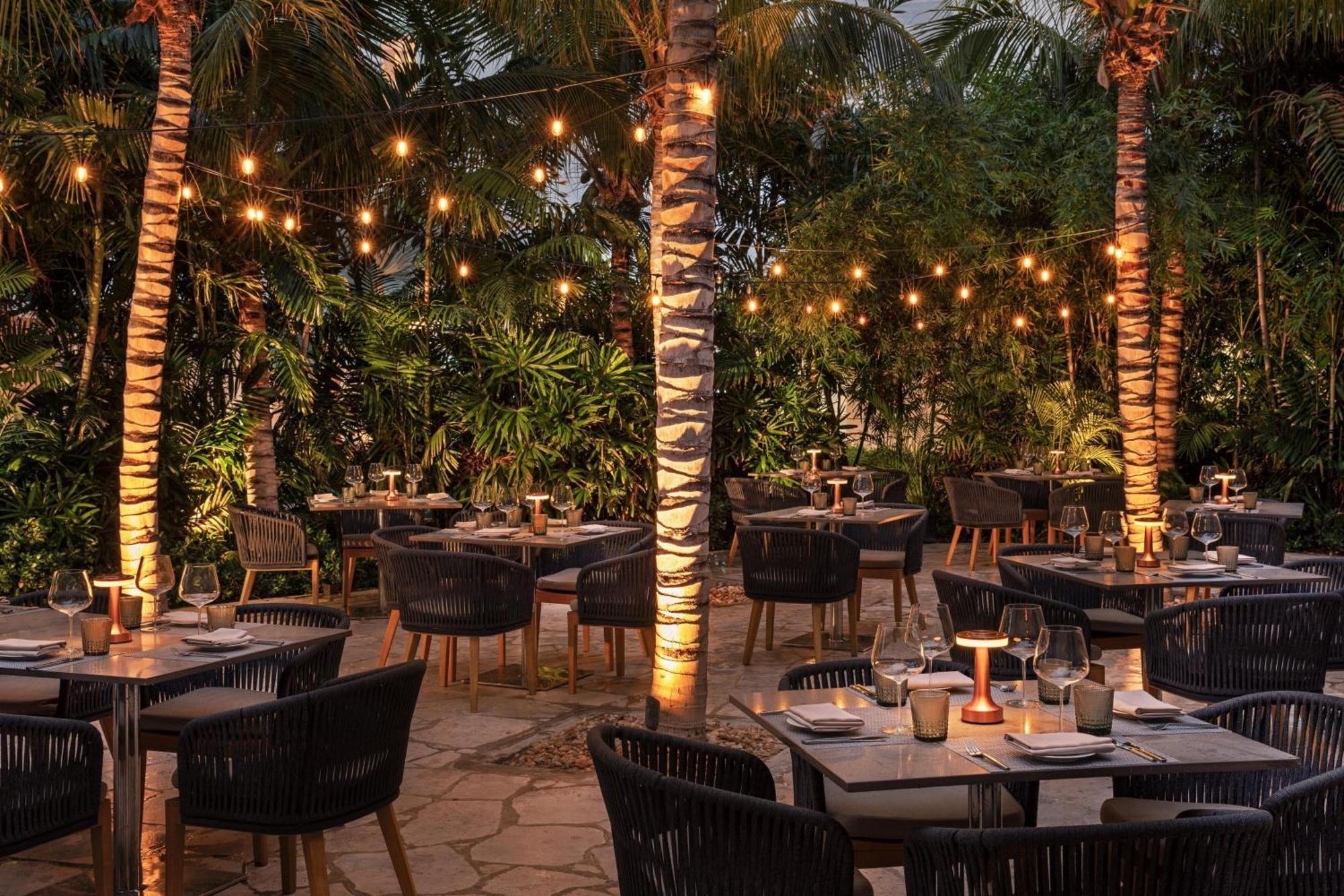 Готель The Ritz-Carlton, Turks & Caicos Грейс-Бей Екстер'єр фото